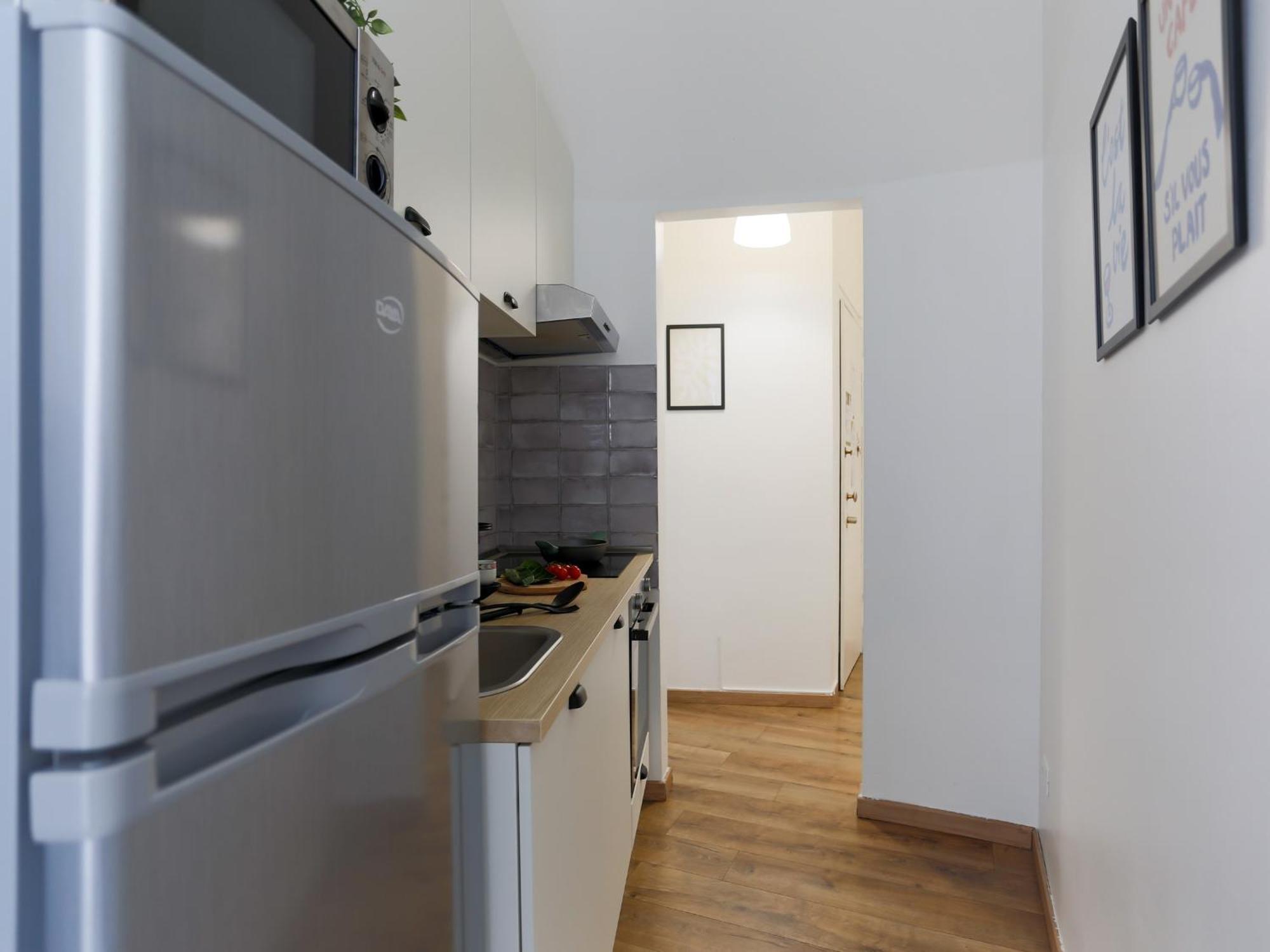The Best Rent - Cozy Two-Bedroom Apartment Near Colonne S Lorenzo มิลาน ภายนอก รูปภาพ