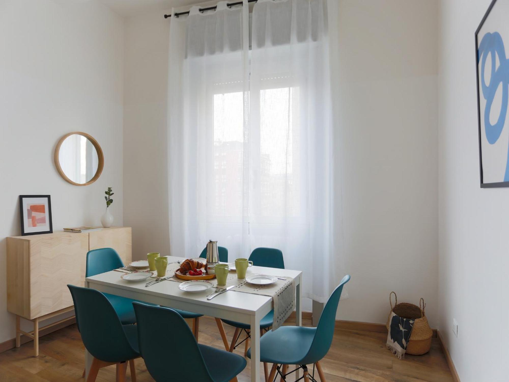 The Best Rent - Cozy Two-Bedroom Apartment Near Colonne S Lorenzo มิลาน ภายนอก รูปภาพ